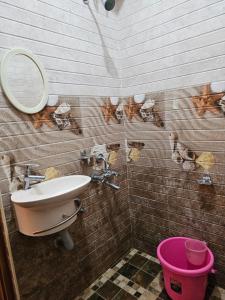 Chithralaya Guest House