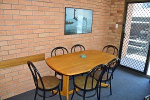 Cameo Court 2 - Bring your own linen