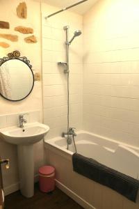 Fermes Cha16 - Nanteuil En Vallee - Touchbaudrand : photos des chambres