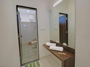 Hotel Bhairav Bagh -100 Mtr from Celebration Mall