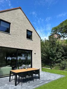 Vakantie aan de Maas - Vakantiewoning Neerhof