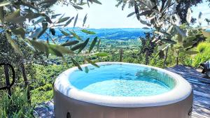 Appartman Casa Fermeglia with private jacuzzie and truffle hunting experience 