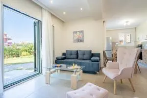 Luxury Suite in River - Mantoúkion