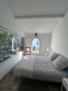 Villa pieds dans la mer de la Cote bleue