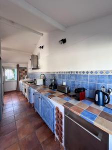 Villa pieds dans la mer de la Cote bleue