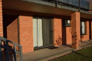 Cameo Court 2 - Bring your own linen