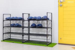 Trisisters Home, near Leegarden