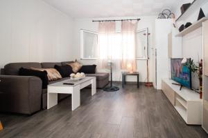 Bungalow en Mil Palmeras a 3 min de la Playa ALQ-A002