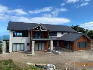Secluded coastal comfort - Taieri Mouth