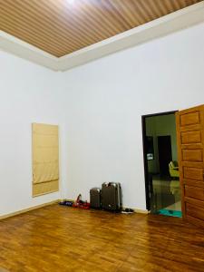 Villa Watumea, Tondano Lake View