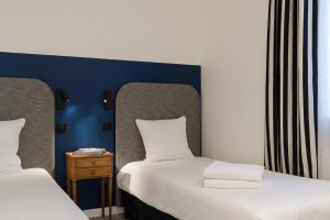 Hotels Hotel de la Poste : Appartement 3 Chambres