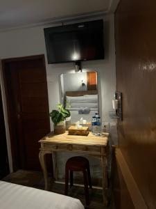 ADIKARA TROPICAL GARDEN