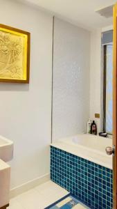 Căn Hộ 1 Phòng Ngủ Nhìn Ra Biển (One-Bedroom Apartment with Sea View)