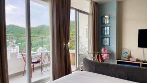 Căn Hộ 1 Phòng Ngủ Nhìn Ra Biển (One-Bedroom Apartment with Sea View)