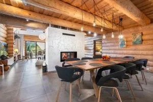 Chalet Piros Tale - Sauna - Jacuzzi - Beautiful scenery - Kids playground - In the forest - 克帕科沃