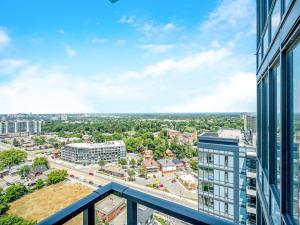 City View 1BR Condo - King Bed & Private Balcony