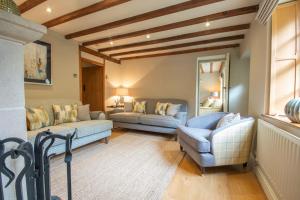 Riverside Cottage Alstonefield Peak District