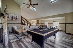 Emmas Rare Find by Beyond Expectations w Hot Tub