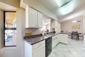 Sun City Charming Retreat