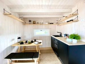 Japandi Guesthouse in Muhu