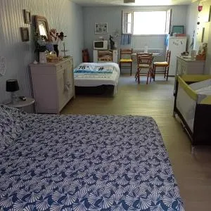 chambre spacieuse idéalement située - Yssandon