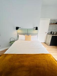 Luxury Modern Studio l Central Edinburgh l Pet Friendly