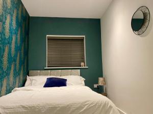 Apartment 6
