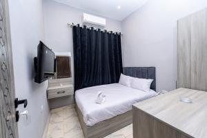 Habu Pyramids View Hotel