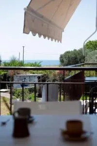 Iris apartment by the sea - Pálioura