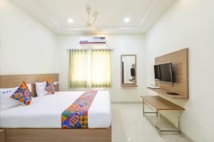 FabHotel Karthikeya Residency - Tirupati Bus Stand - 900m