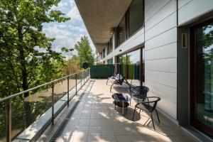 Ochota Deluxe Apartment by BookingHost