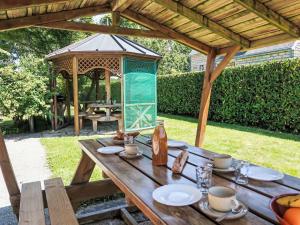 Maisons de vacances Holiday Home Mestrezec by Interhome : photos des chambres