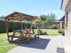 Maisons de vacances Holiday Home Mestrezec by Interhome : photos des chambres