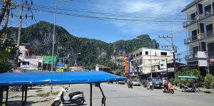 By the Sea Apartment Hotel