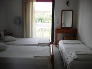 Dimitris Apartments Studios