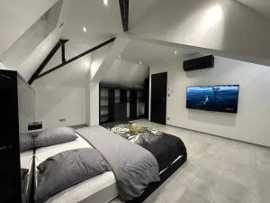 Le Victor Hugo - SPA - 讷韦尔