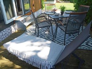 Holiday Home Tiny Haus Engel by Interhome