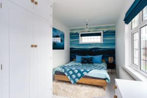 The Sea, The Sea, a unique, family oceanic retreat