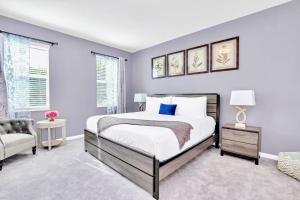 Supreme Disney Retreat - 10BR Home - Pool, Hot Tub