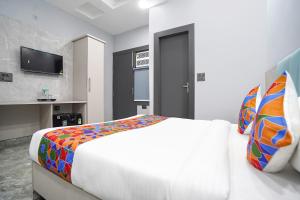 FabHotel The Royal - Nr Guru Govind Singh University