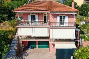 Magda's Apartment - Paramonas