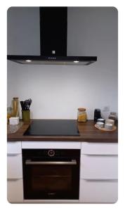 Chambre Vert Sauge, lit double 2 personnes, Maison en plein coeur du Parc Régional du Vexin