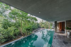 Luxery private villa with river view