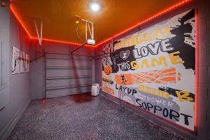 Upstay 6BR Resort Home w Pool & Basketball Court