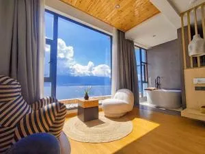 Aishe Honeymoon Erhai Lake Sea View Guesthouse - Xiangyun