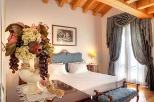 Junior Suite room in Borgo Cà dei Sospiri