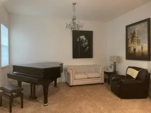 Comfort and Style Full bed shared bathroom - 瓦卡维尔