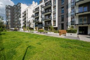 Bemowo Narwik Deluxe Studio by BookingHost