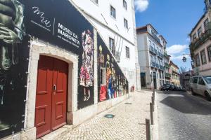 155 - Amália Apartments in Santos