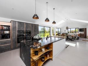 Luxury Retreat with Countryside Views - Pass the Keys